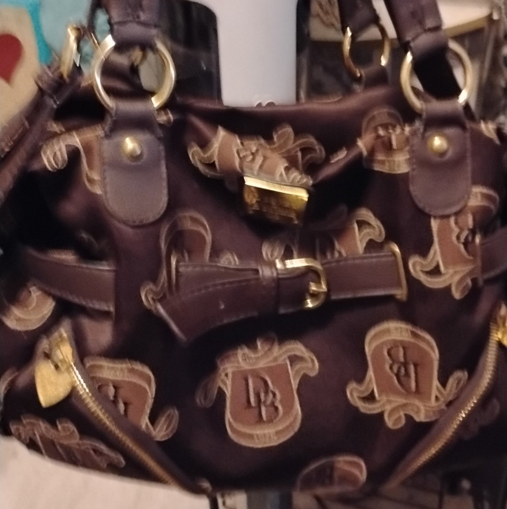 Dooney Bourke